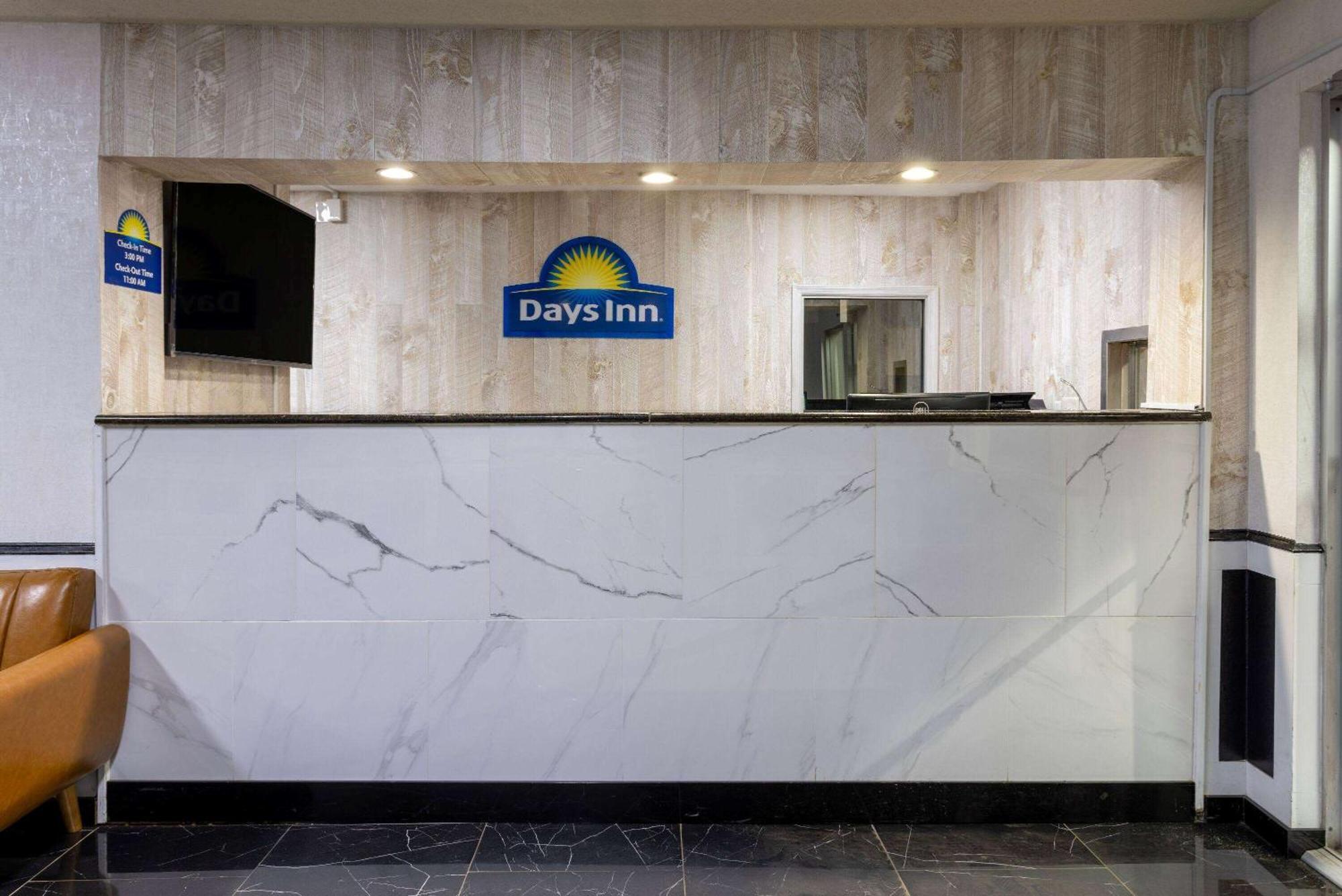 Days Inn By Wyndham Колумбія Екстер'єр фото